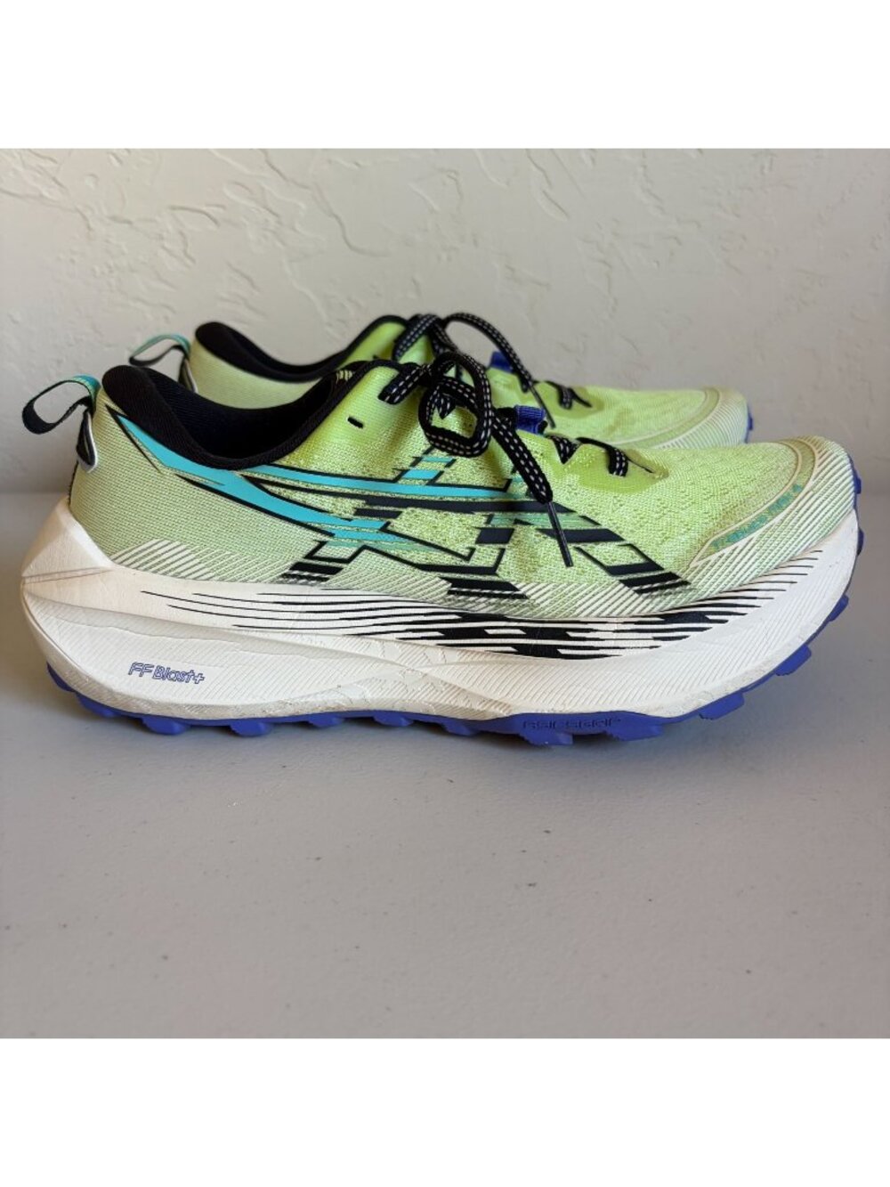 ASICS Trabuco Max 4 Lime Green Athletic Running Shoe's Men's US 8
